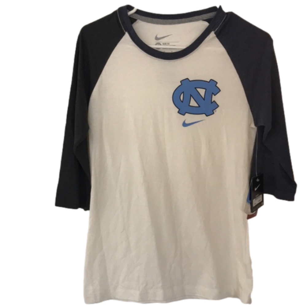 NWT Nike Carolina tee